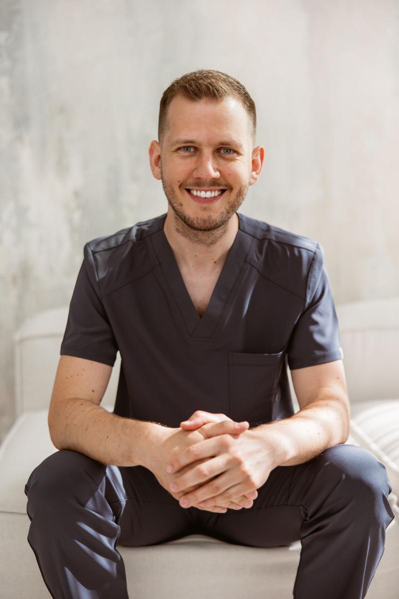 dr n. med. Paweł Sawicki: portret